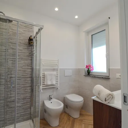 60 Passi Dal Mare-charming Cdo Appartement Capo dʼOrlando